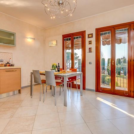 Barcone 1 Apartment Сирмионе Екстериор снимка